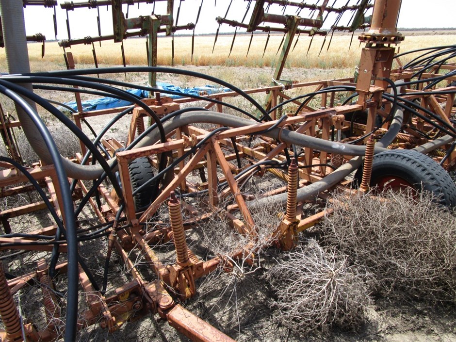 9 meter approx, Gyral cultivator air seeder Auction (00365016265) Grays Australia