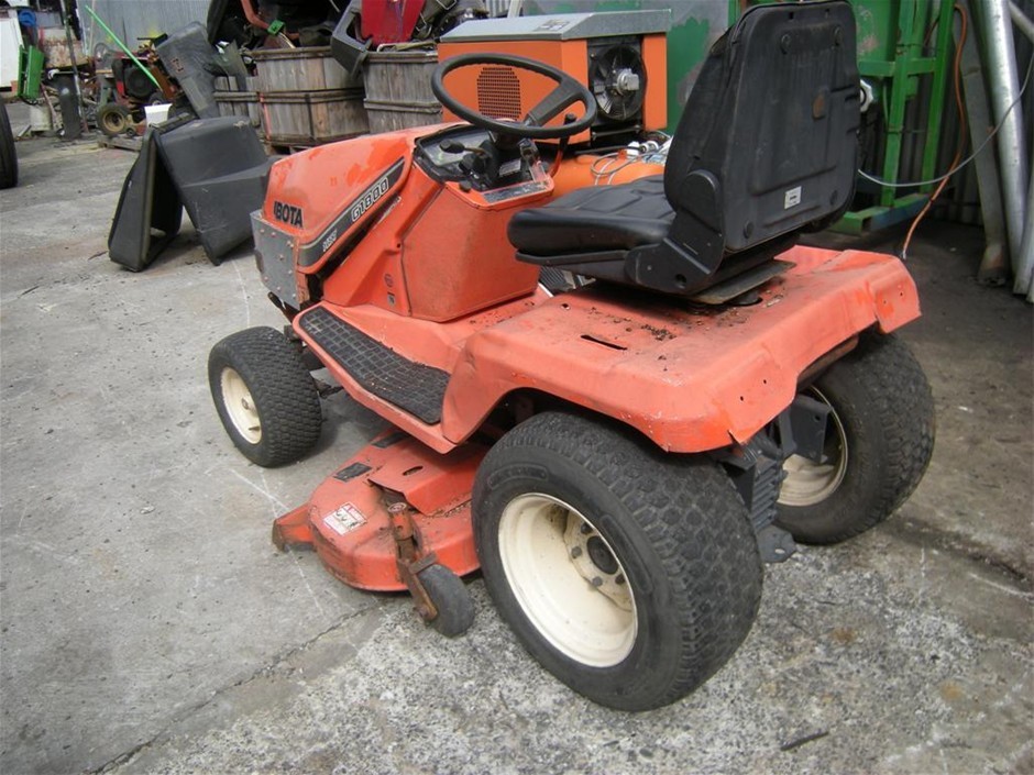 Kubota G1800 18 hp 3 cylinder Diesel Lawn Tractor, 2WD , 48” cutting ...