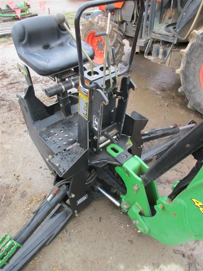 John Deere 485 Backhoe Attachment Auction (00027013731) Grays Australia
