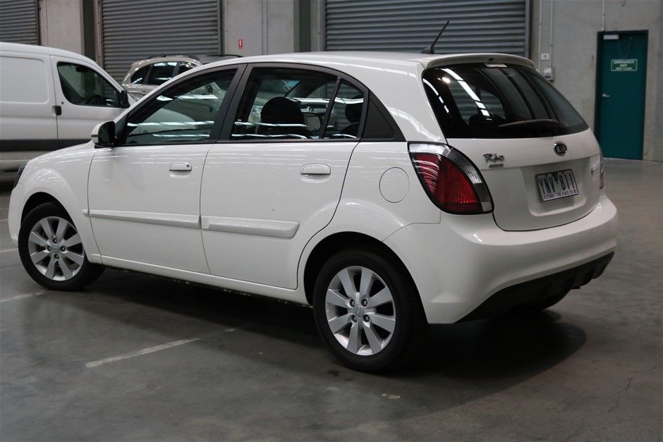 Kia rio r10