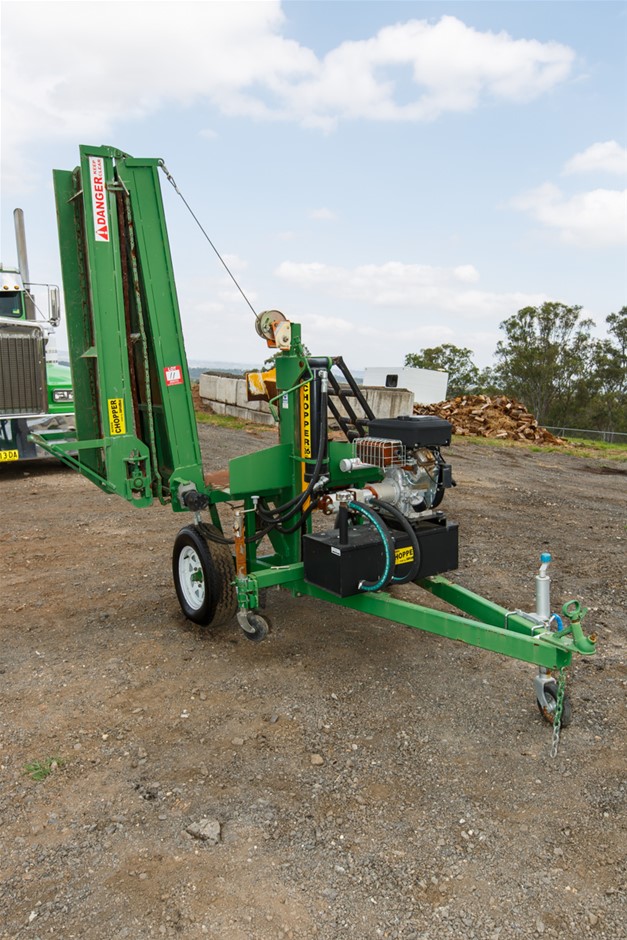 Powered log splitter, Aussie Chopper/Super Axe Auction (00115022265