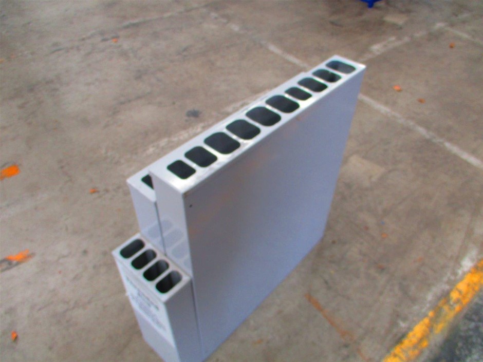 Metal Threaded Rod Storage/Display Rack Auction (02077016251) Grays