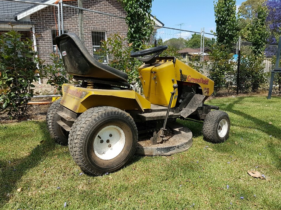 Greenfield 13-32 Ride On Lawn Mower Auction (0019-5023438) | Grays