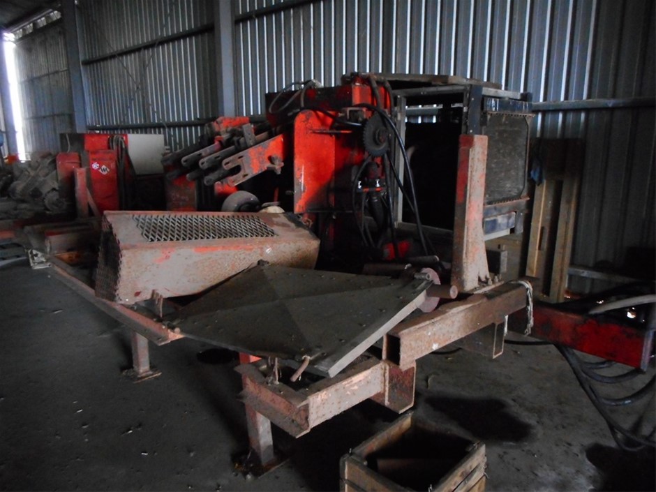 Morbark log/post peeler, Auction (01233013378) Grays Australia