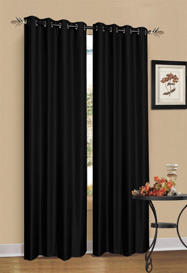 2 x Black 100% Blockout Eyelet Curtains 