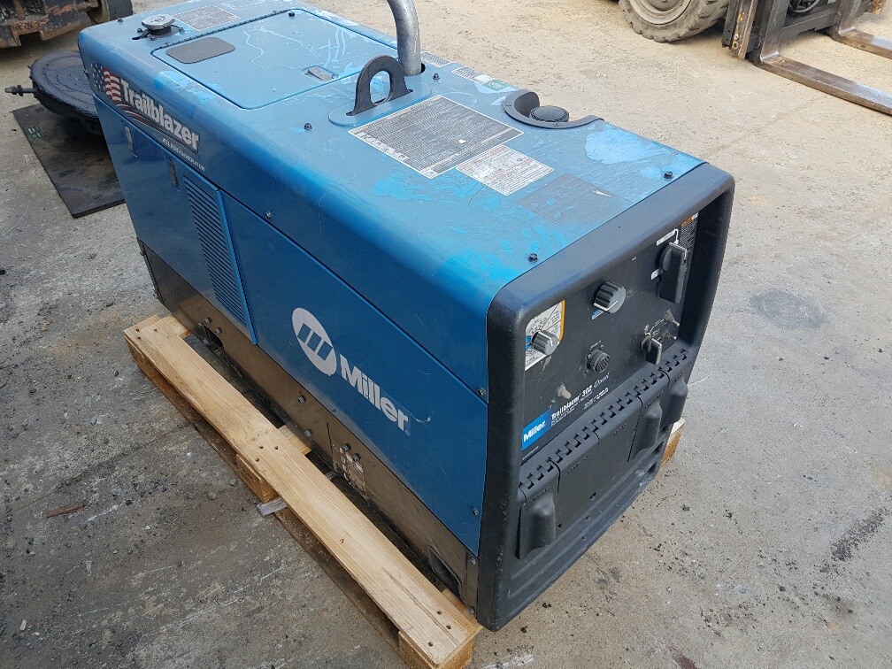 Miller Trailblazer 302 Diesel Welder/Generator Auction (00185025641