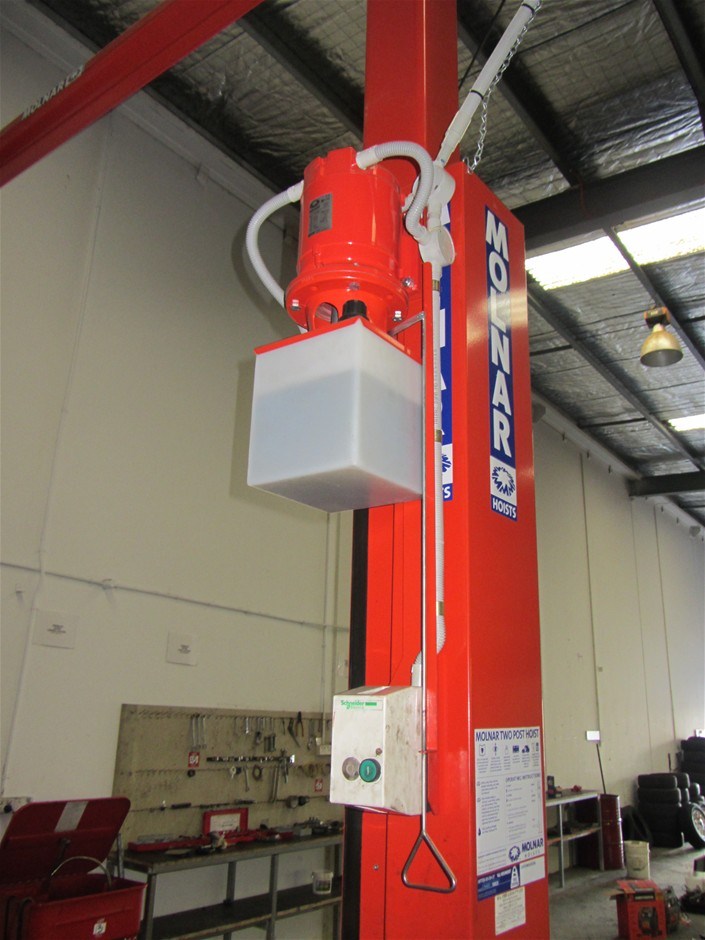 Molnar 2 post hoist, 3 tonne, Model MF170593OH3T Auction (0012