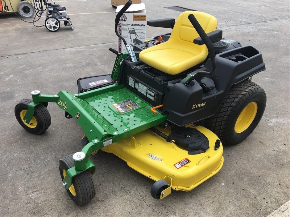 Unused 2016 John Deere Z525E Zero Turn Mower Auction (00097018584