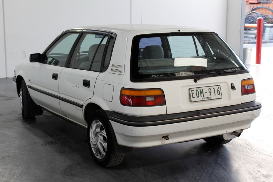 1990 Toyota Corolla Sedan Auction (00013427606) Grays Australia