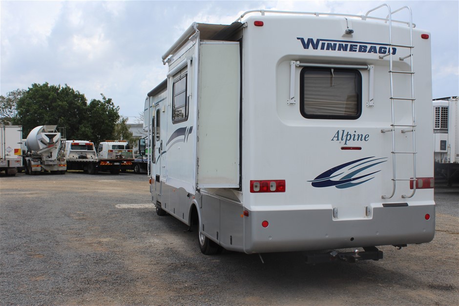 2007 Isuzu NPR 400 Long Winnebago Alpine Motorhome 31Ft (95253kms