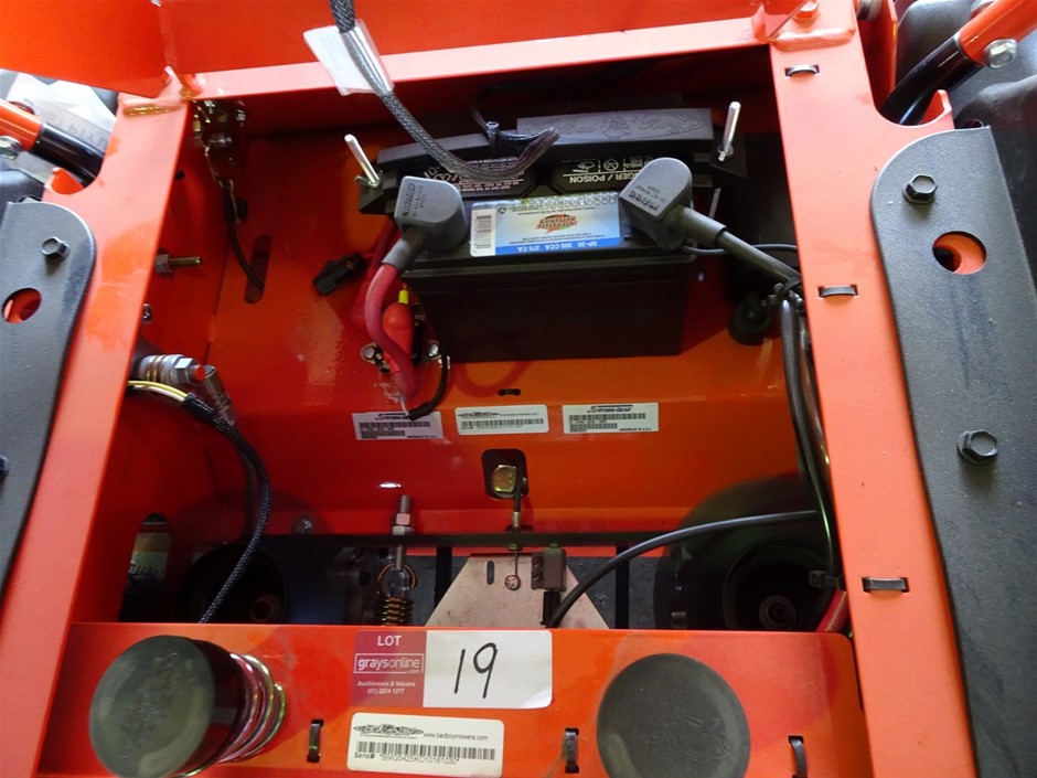 Unused BAD BOY MZ MAGNUM 54” Zero turn Mower Auction (00197021697