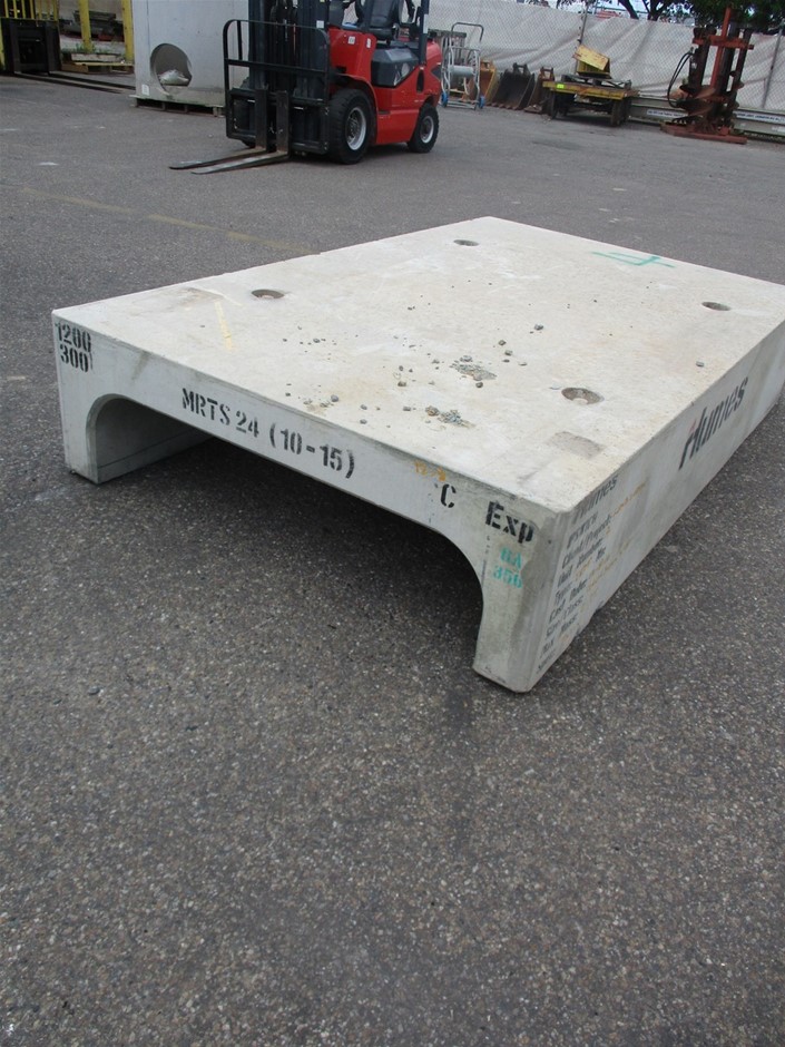 Qty 3 x Humes Concrete Box Culverts Auction (0012-7022394) | Grays