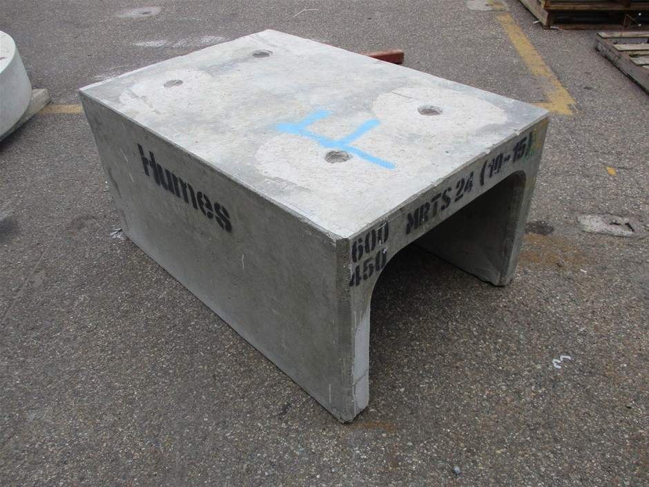 Qty 3 x Humes Concrete Box Culverts Auction (0012-7022394) | Grays