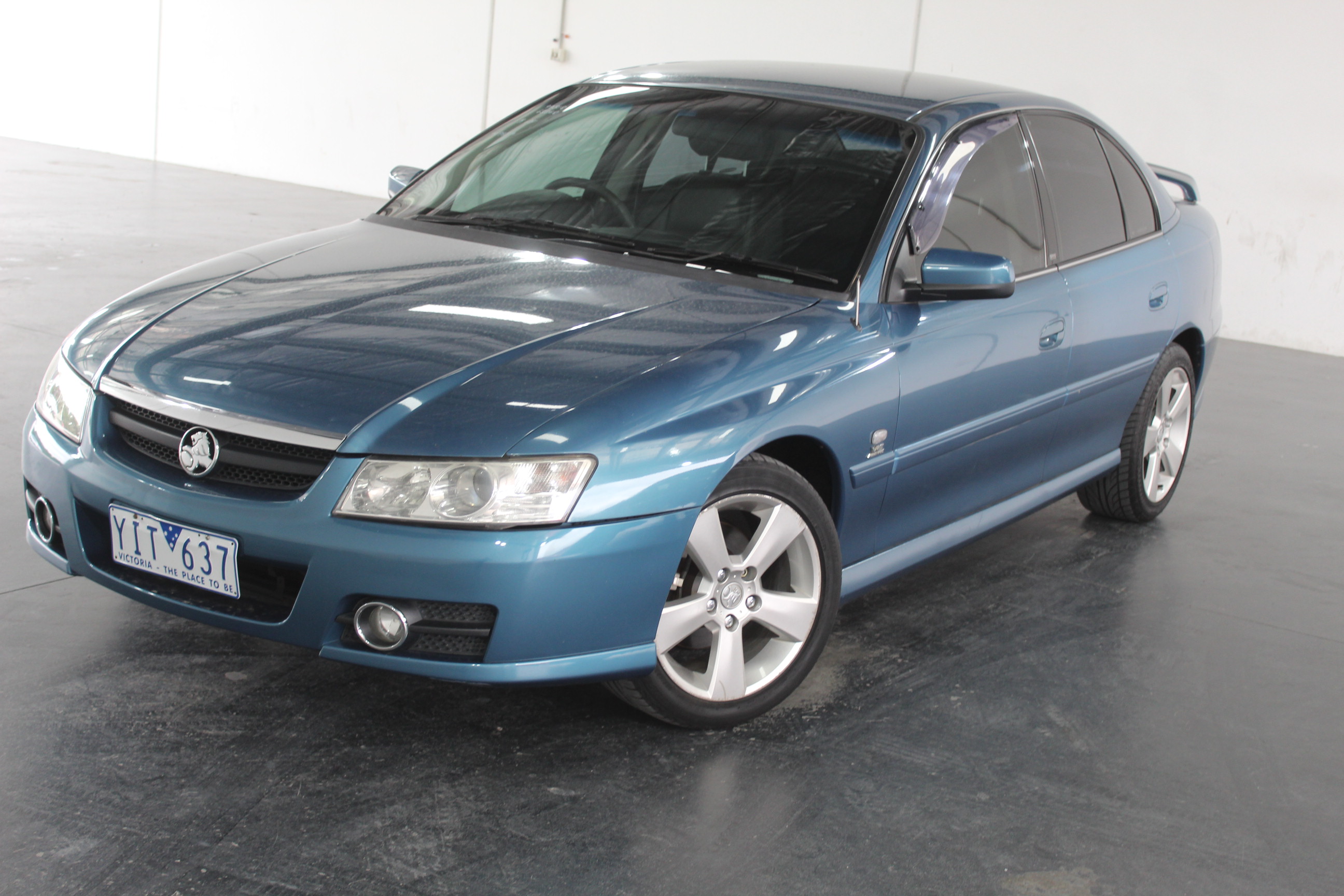 2005 Holden Berlina VZ Automatic Sedan Auction (0001-3440911) | Grays ...