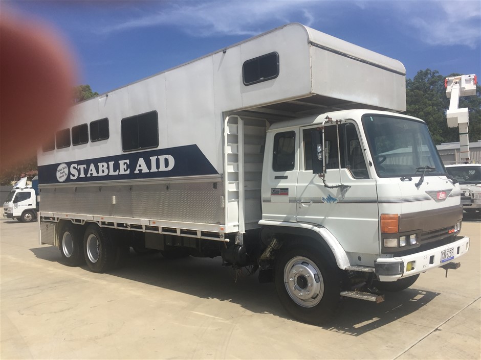 1989 HINO BB FF HORSE TRUCK Auction (0079-5037721) | Grays Australia