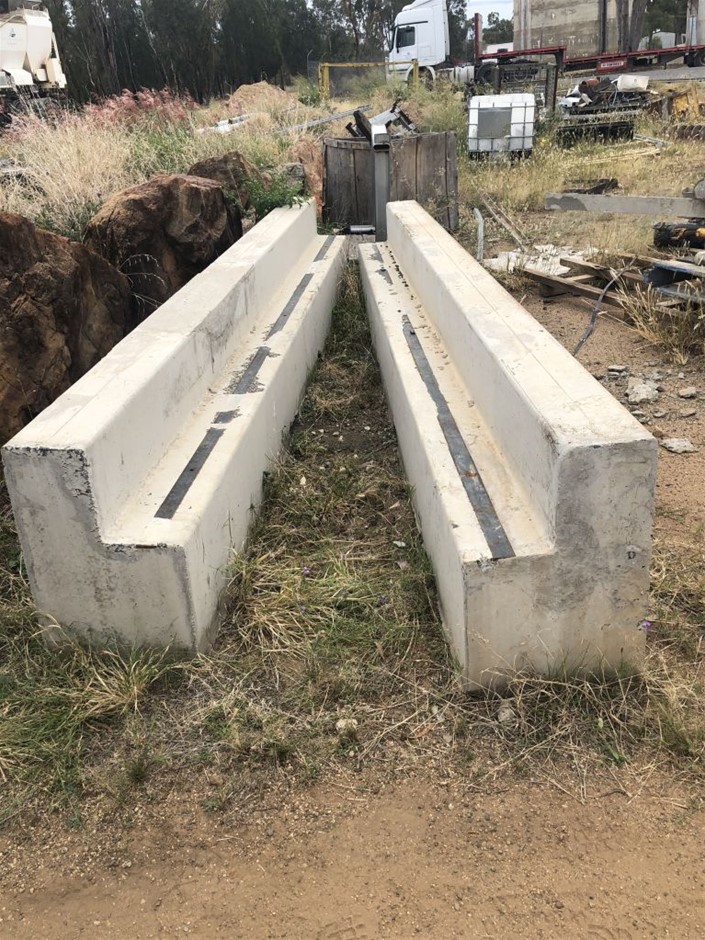 Pair of Concrete Ramp grid ends Auction (0007-5037993) | Grays Australia