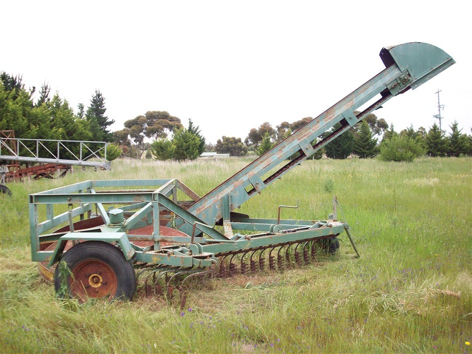 rock conveyor picker elevated grays australia closed