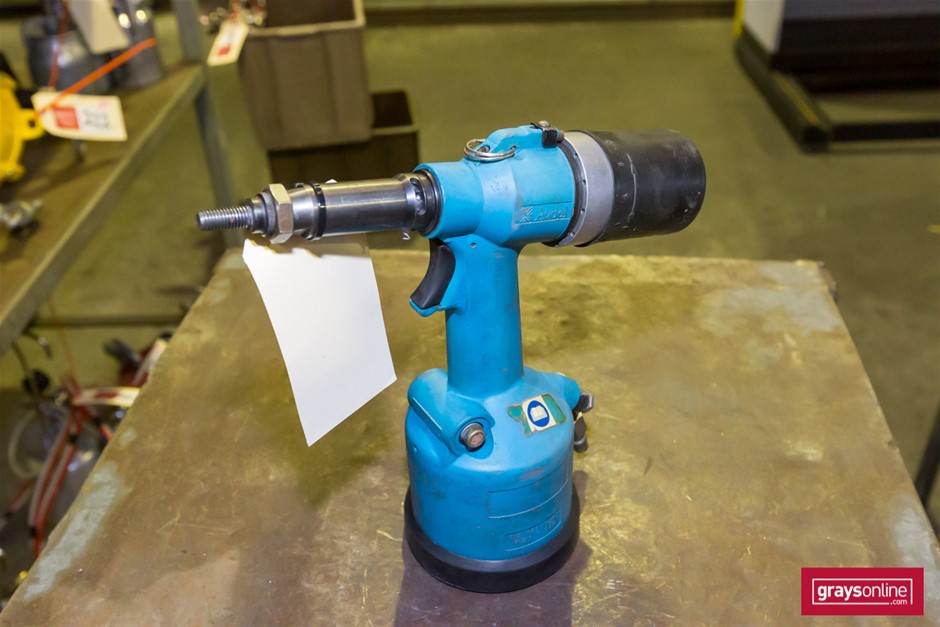 Pneumatic Threaded Insert Gun Auction (01705038457) Grays Australia