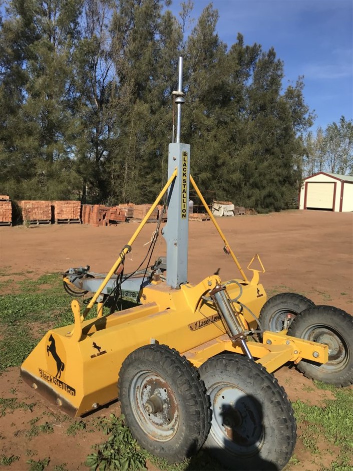 Laser Bucket, Black stallion Auction (00205036669) Grays Australia