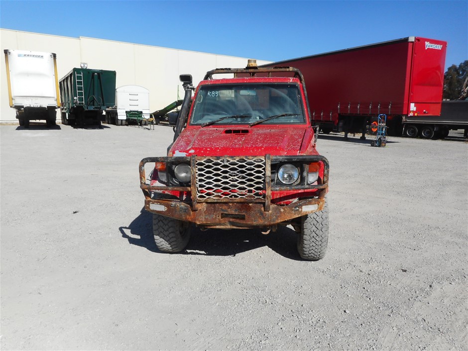 2000 Toyota Land Cruiser Ute Auction (00055038769) Grays Australia