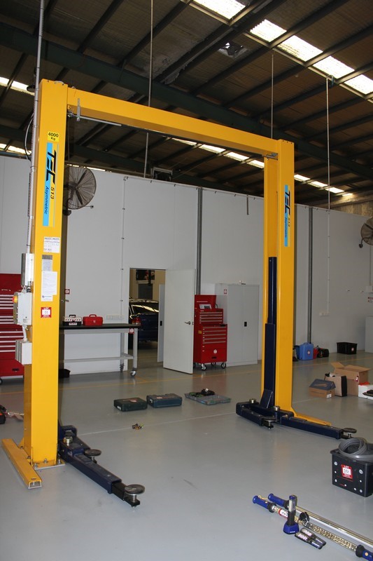 TECALEMIT 2Post Garage Hoist Auction (0011-5038741) | Grays Australia