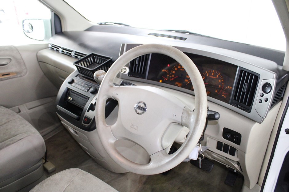 2003 Nissan Elgrand Automatic People Mover Auction (0001-3452424