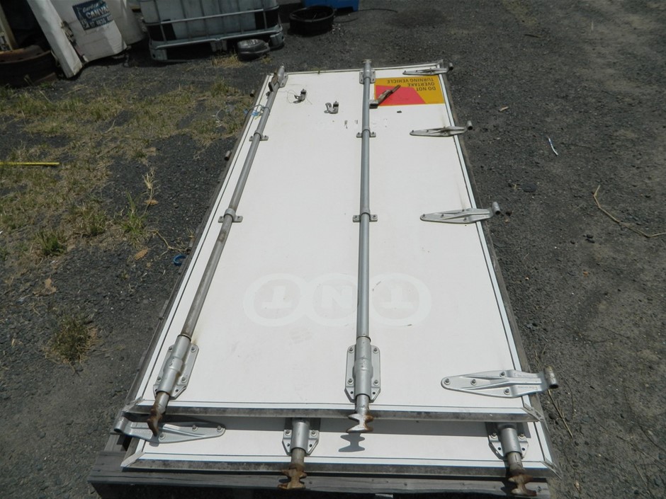 Semi Trailer Rear Barn Doors Auction (0016-7024627) | Grays Australia