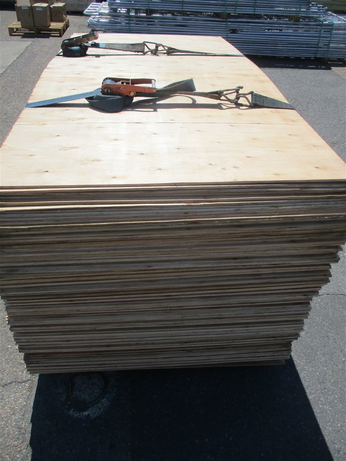 Pallet of Plywood Sheets Auction (00657024616) Grays Australia