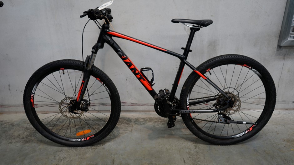 Mens Giant Mountain Bike Auction (00239014266) Grays Australia
