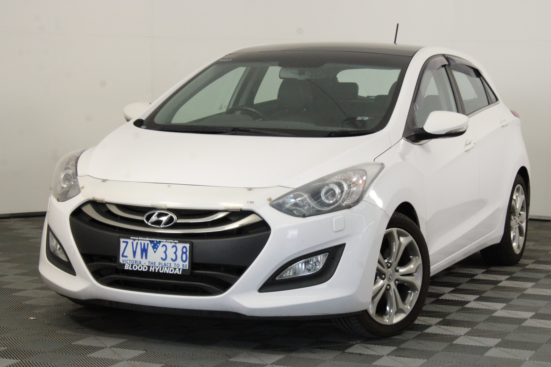 2013 Hyundai i30 Premium GD Automatic Hatchback Auction (0001-3459342 ...