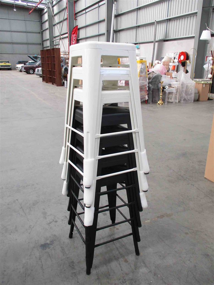 0.64 Ct - 2 Pcs Emerald