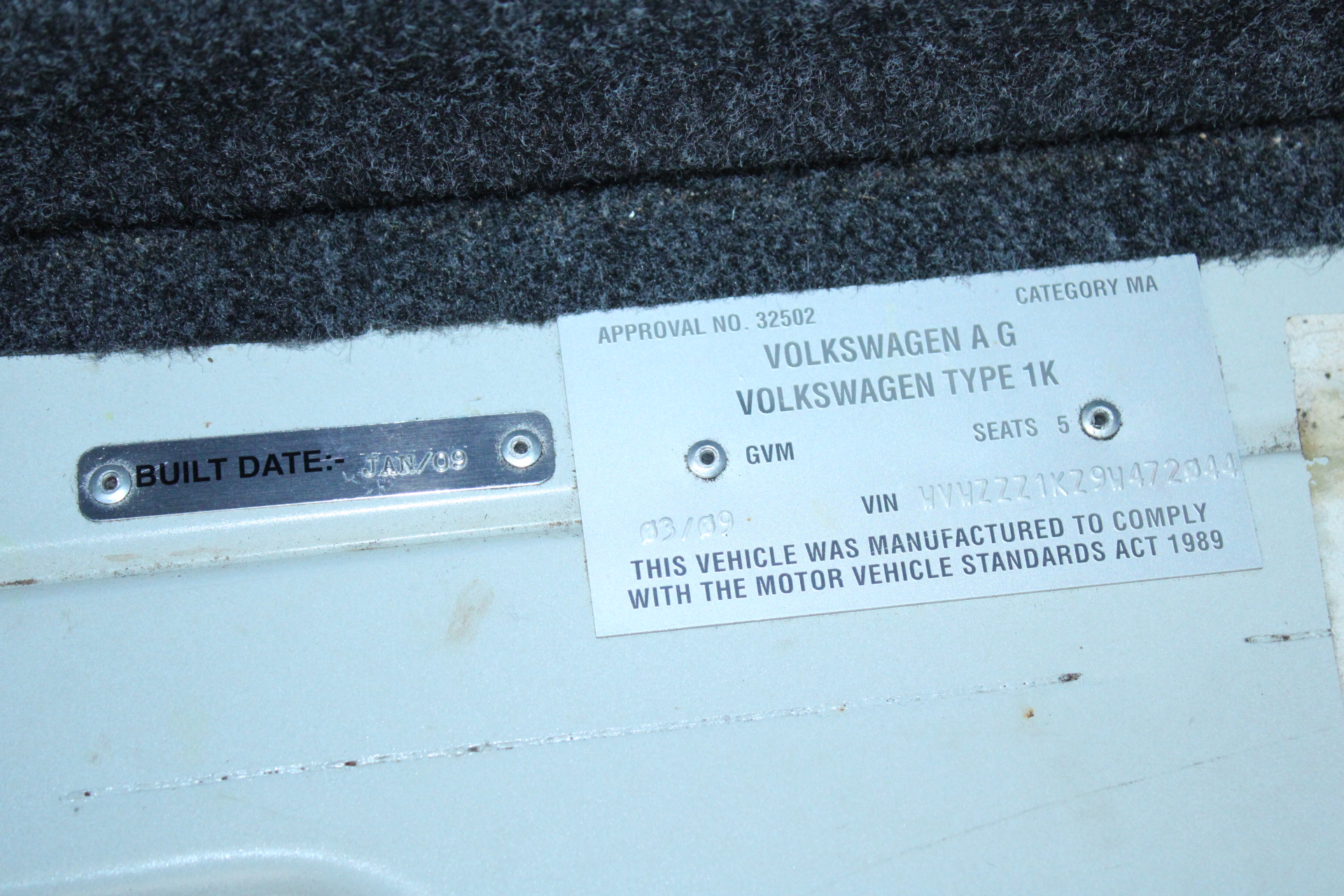 MR.SIGA Premium Toilet Bowl Brush and Holder with Solid Handle and Durable