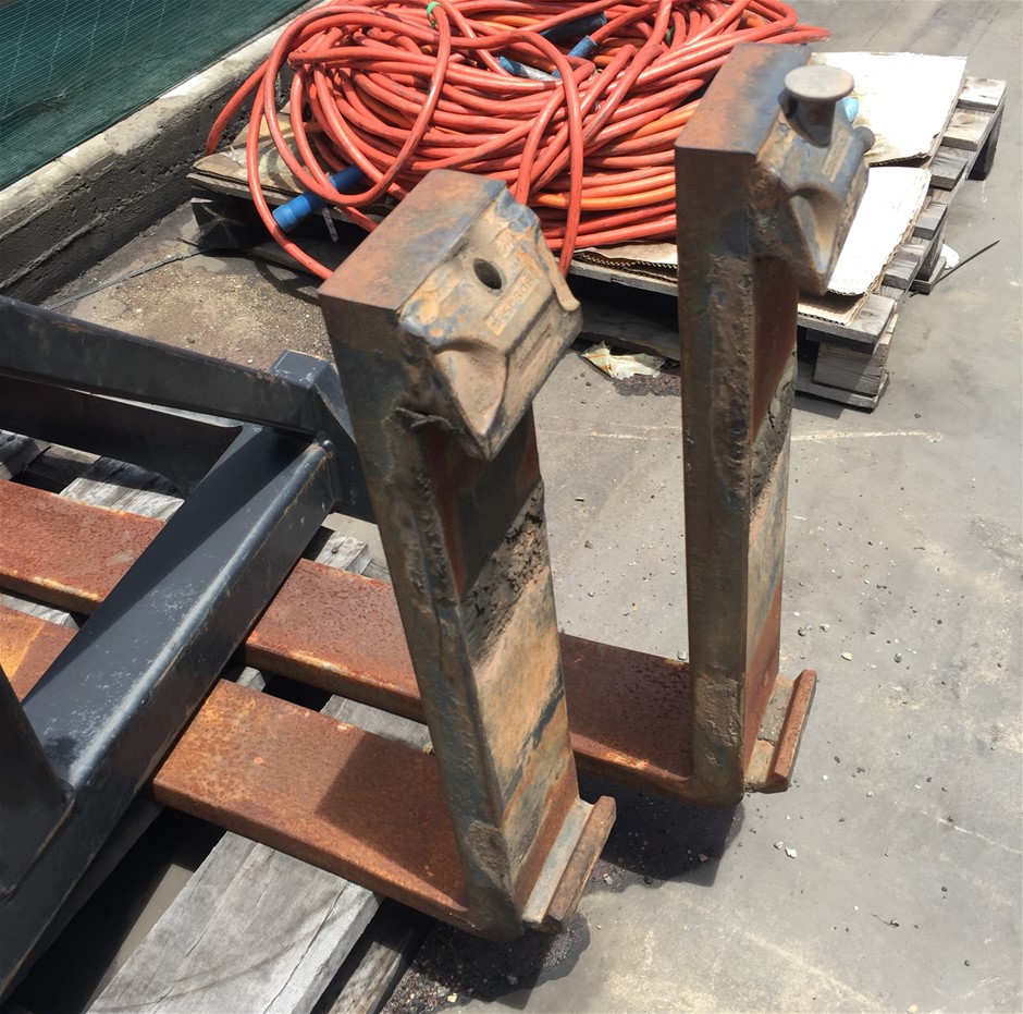 Forklift Tynes L1220mm x W120mm (Mackay) Auction (01757026275
