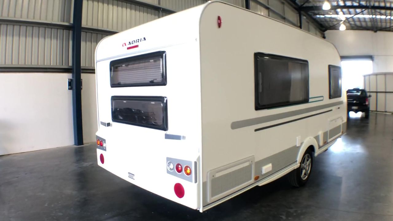 6mm Grade A Moonstone Gemstones Beaded Bracelet