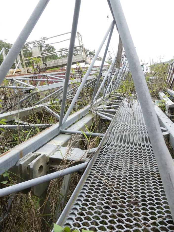 18K Gold-Filled Cuban Style Link Ring with Simulated Diamonds - Size 7