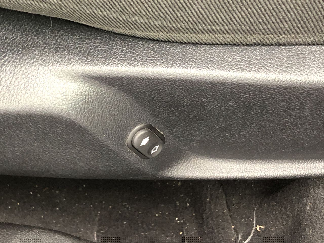 6-7mm White Pearl & Rhinestone Real Platinum Plated Bracelet