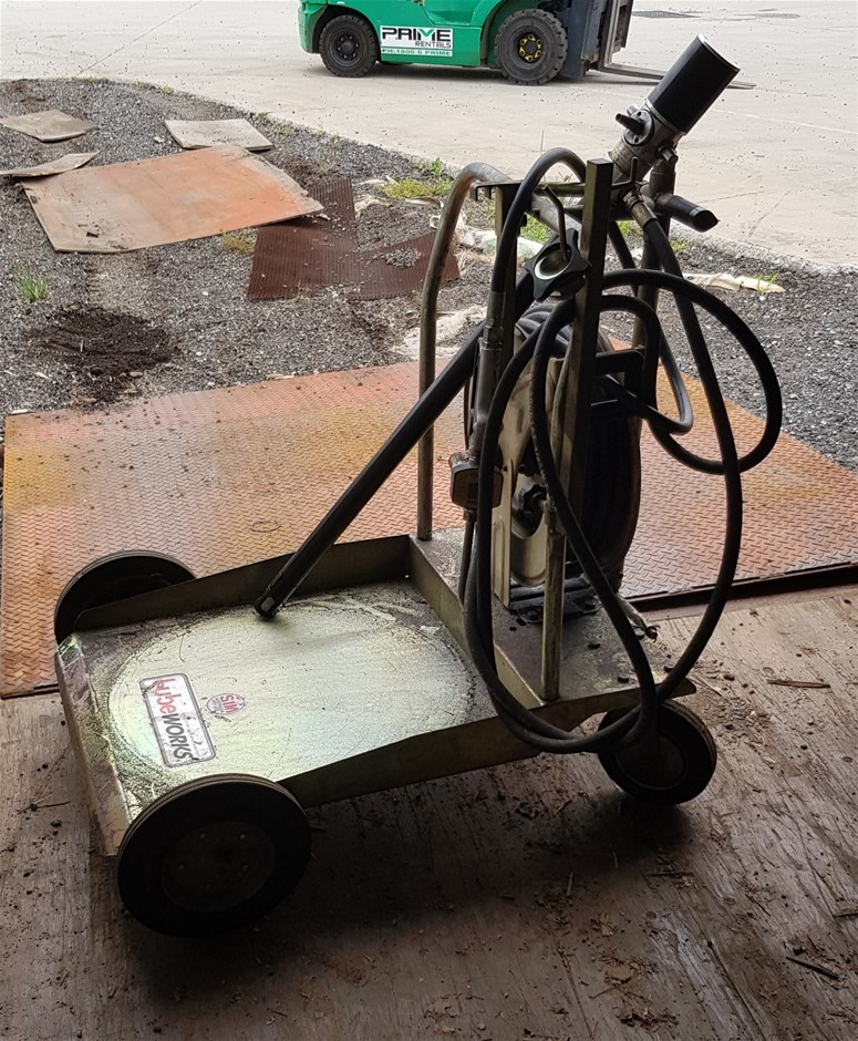 Lubeworks Pneumatic Oil Pump Trolley With Hose Reel (Gladstone