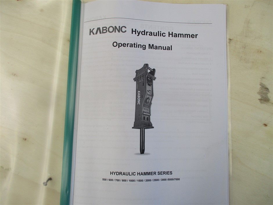 8mm 'Malaysia' Jade Quartz, Baroque Pearl Pendant Charm Necklace.