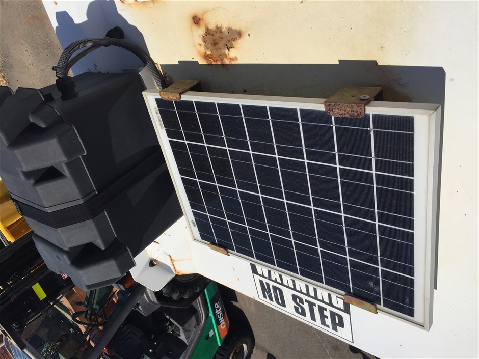 RIP CURL Boy's Evolution Muscle Crew Neck Tank Top, Size 16, Ocean. RRP: $3