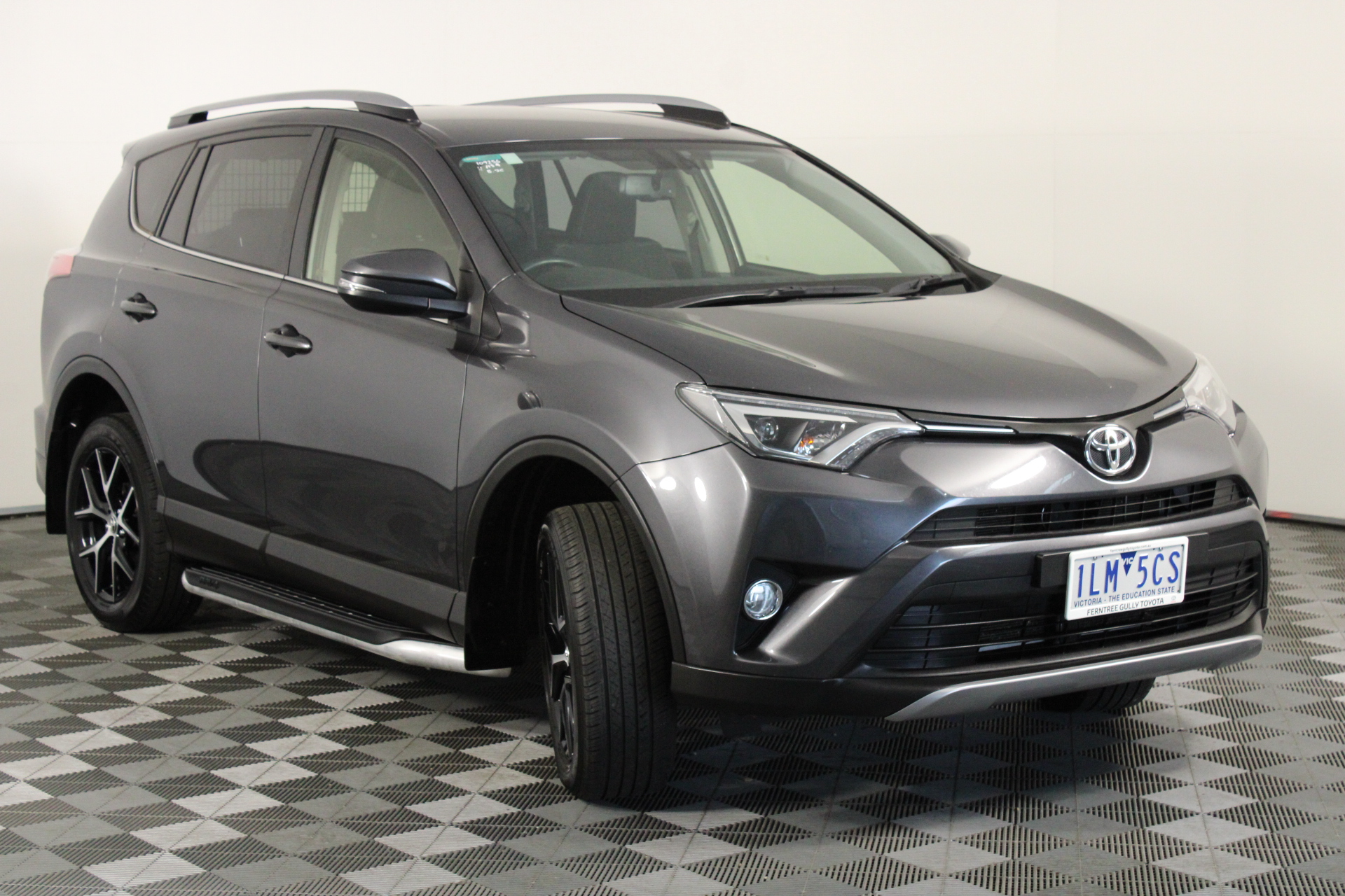 <p>Conveyor Pushers x2</p>