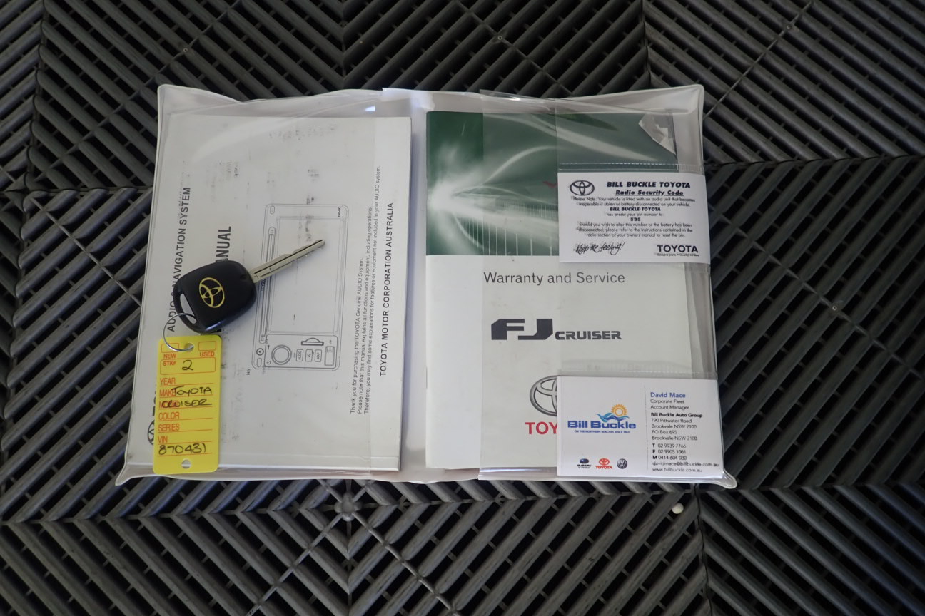 Mix Shape 7-8mm White & Pink Pearls Platinum Plated Bracelet.