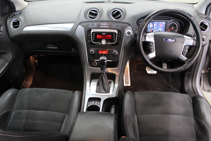 1.0ct Rectangle Cut GRA Certified Moissanite 925 Sterling Silver Earrings