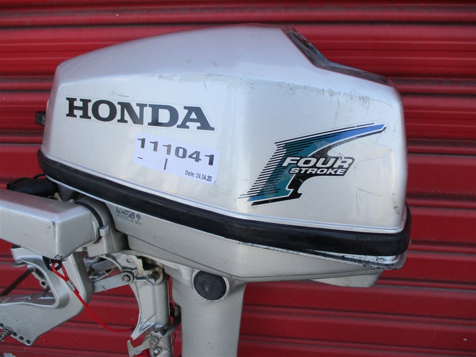 2004 Honda 5 Outboard Motor Auction (00197027071) Grays Australia