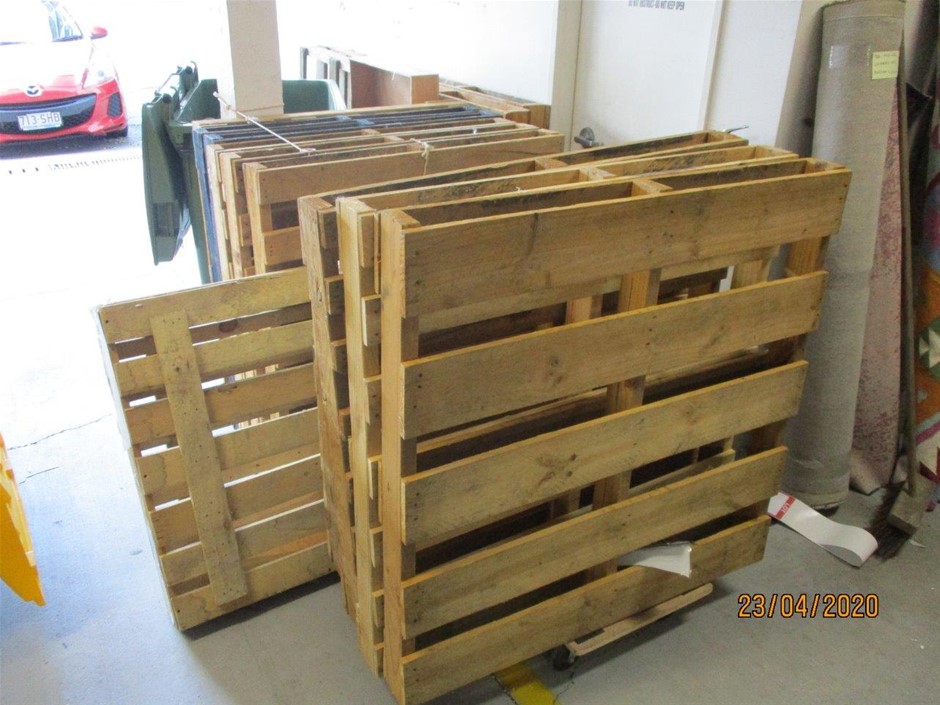 Pick Up Pallet of Wine Approx 23 Assorted Cartons of Wine