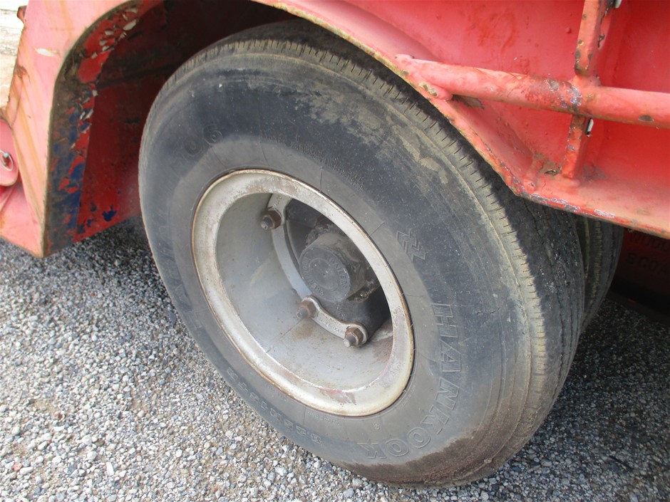 Jules Roy Chardonnay 2023 (6x 750mL), France.