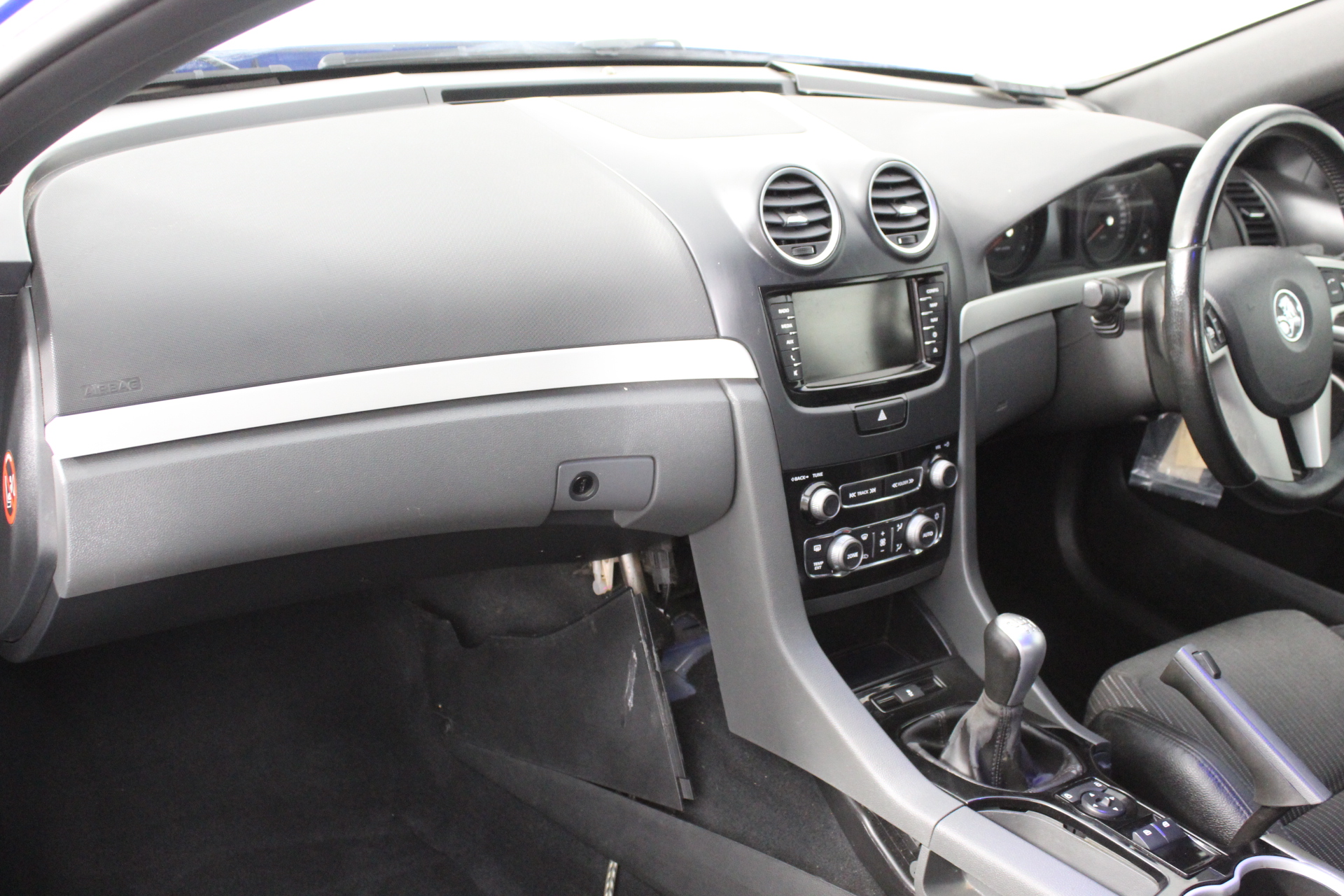 Jules Roy Chardonnay 2023 (6x 750mL), France.