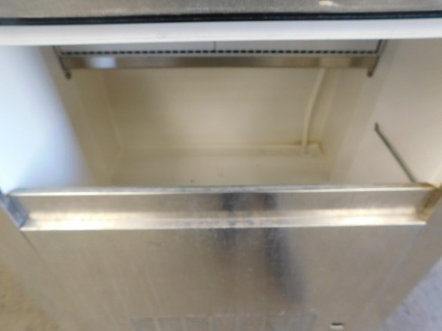 De Bortoli Pinot Pinot Noir  (6x 750mL).