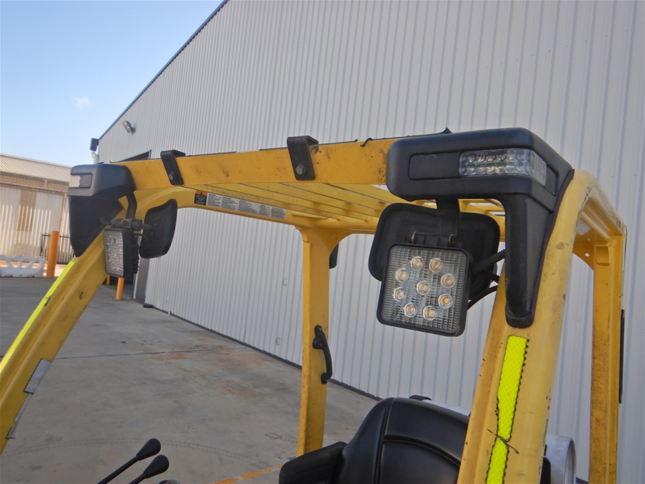 De Bortoli `Sacred Hill` Sparkling Brut NV (6x 750mL), Riverina, NSW.