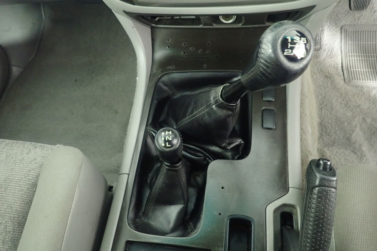 Vial full of Gold Leaf/Flake