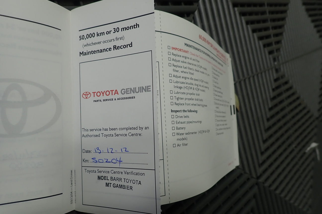 Waterproof  Watch Barrel Shaped Transparent Quartz Watch Popular